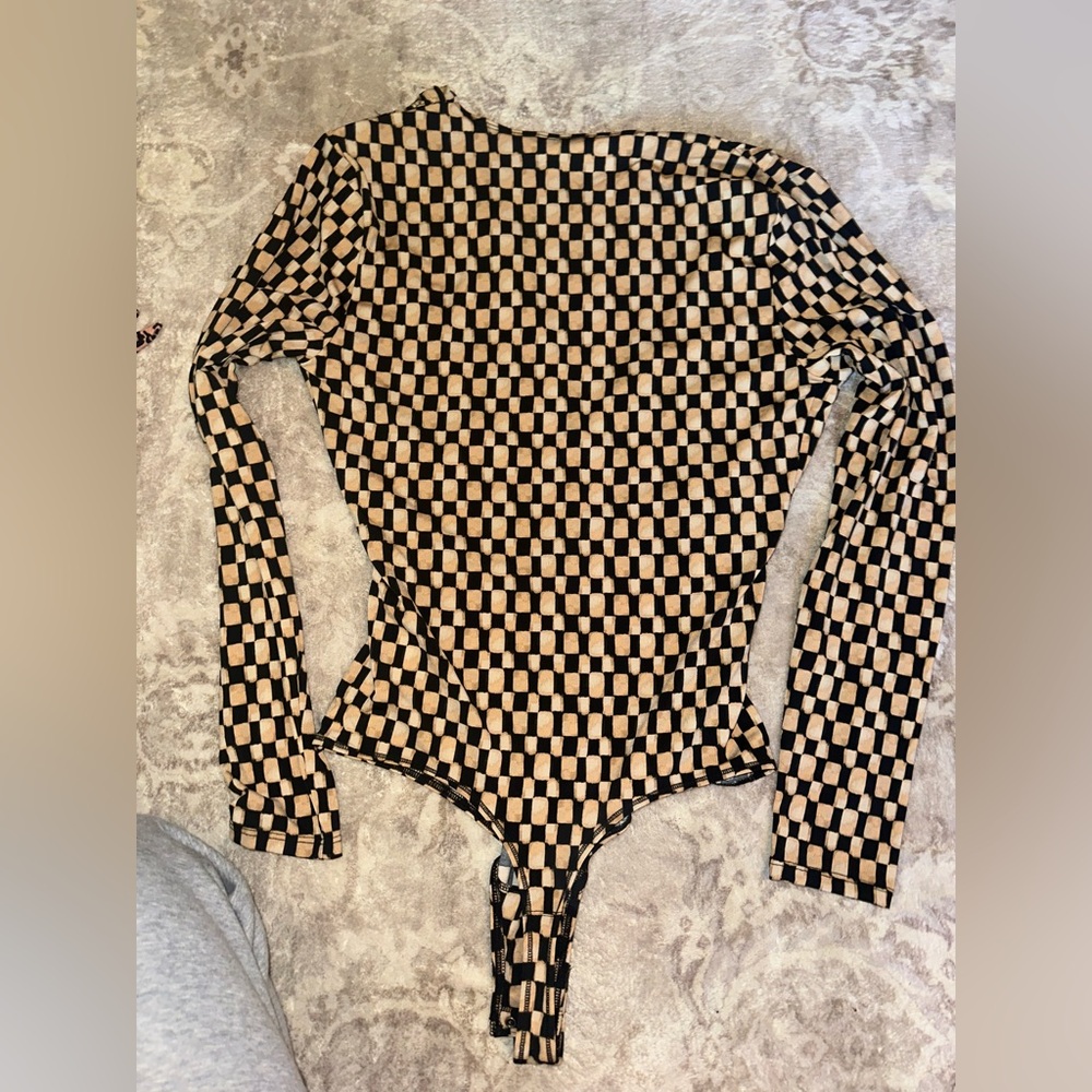 ABERCROMBIE AND FITCH SIZE LARGE 2 ITEMS